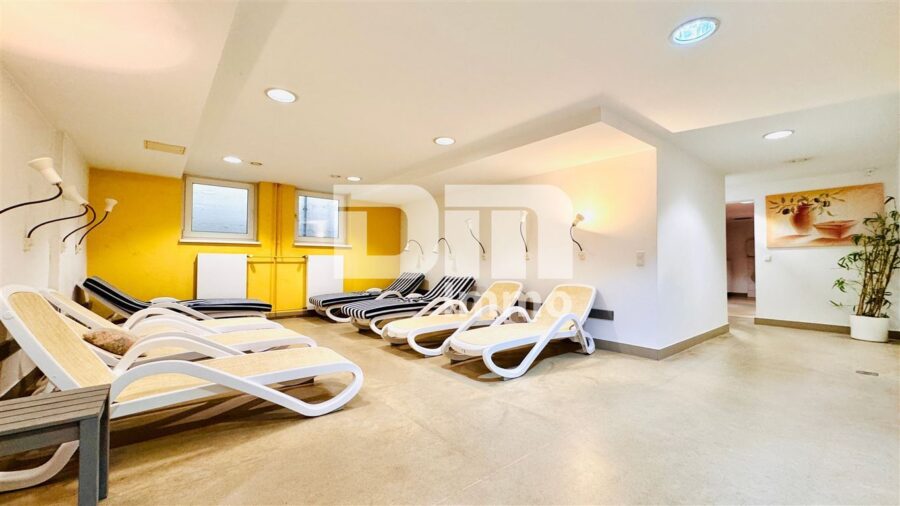 Barrierearme Terrassenwohnung mit Schwimm / Spa-Saunabereich, Garage in gesuchter Lage - Wellness / Ruhebereich